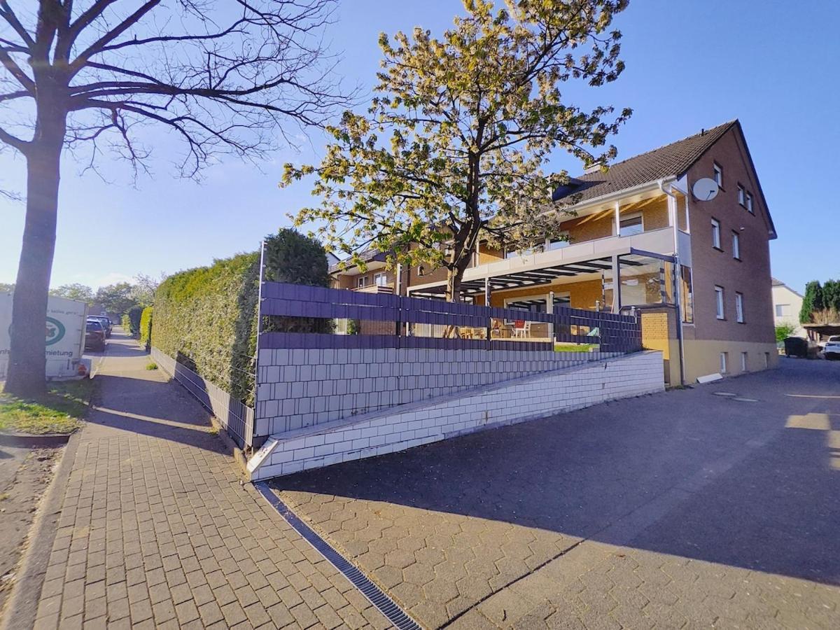 Henno's 105qm 8p, 4 Zimmer, Balkon * Bielefeld