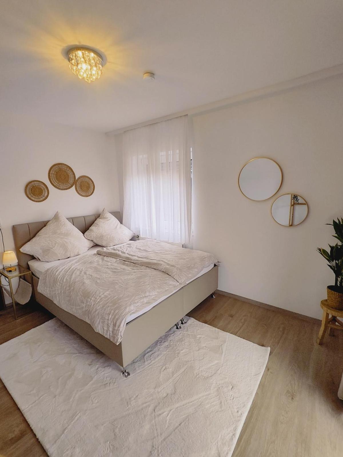 Henno's 105qm 8p, 4 Zimmer, Balkon Bielefeld