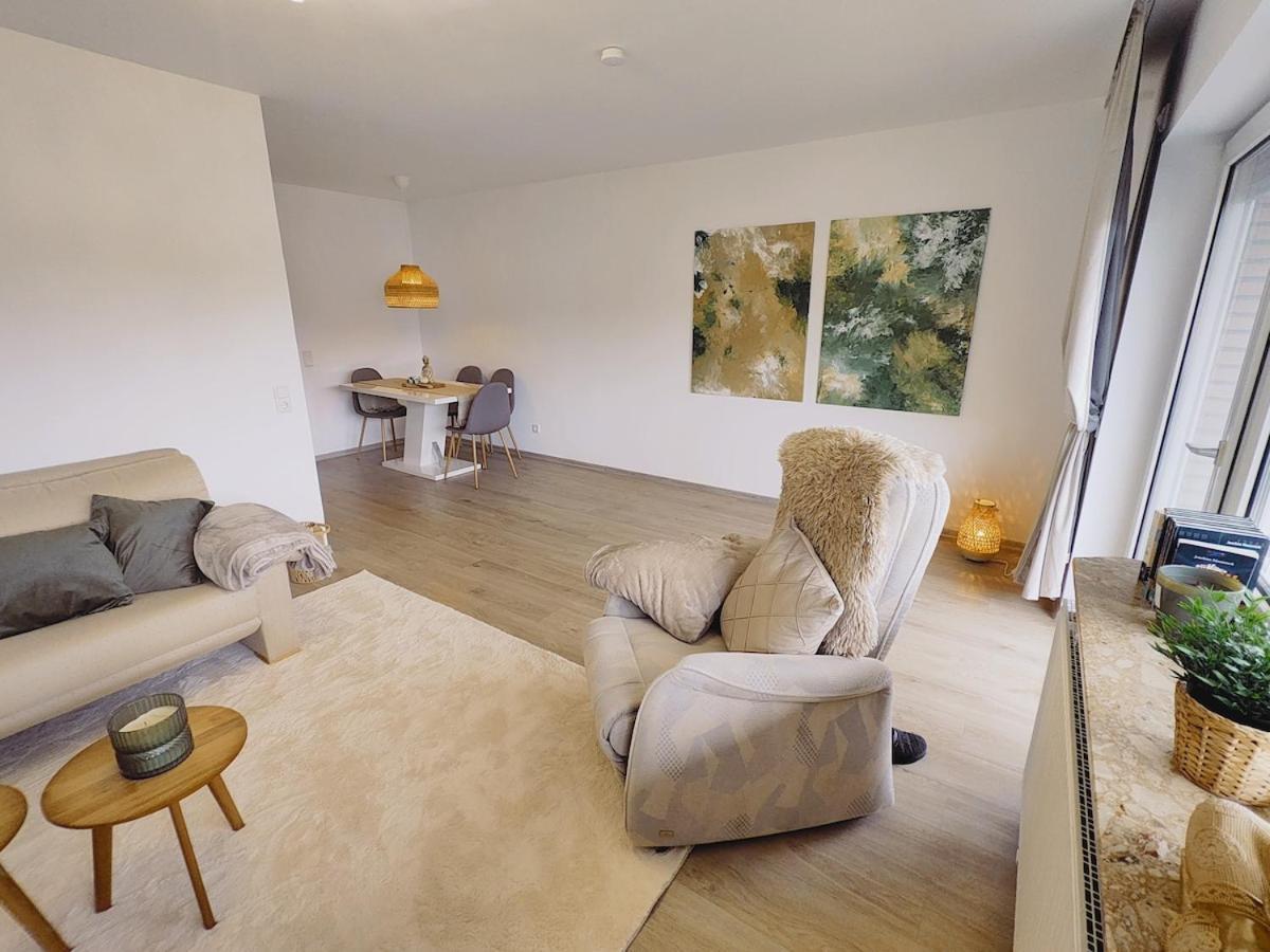 Henno's 105qm 8p, 4 Zimmer, Balkon Apartment