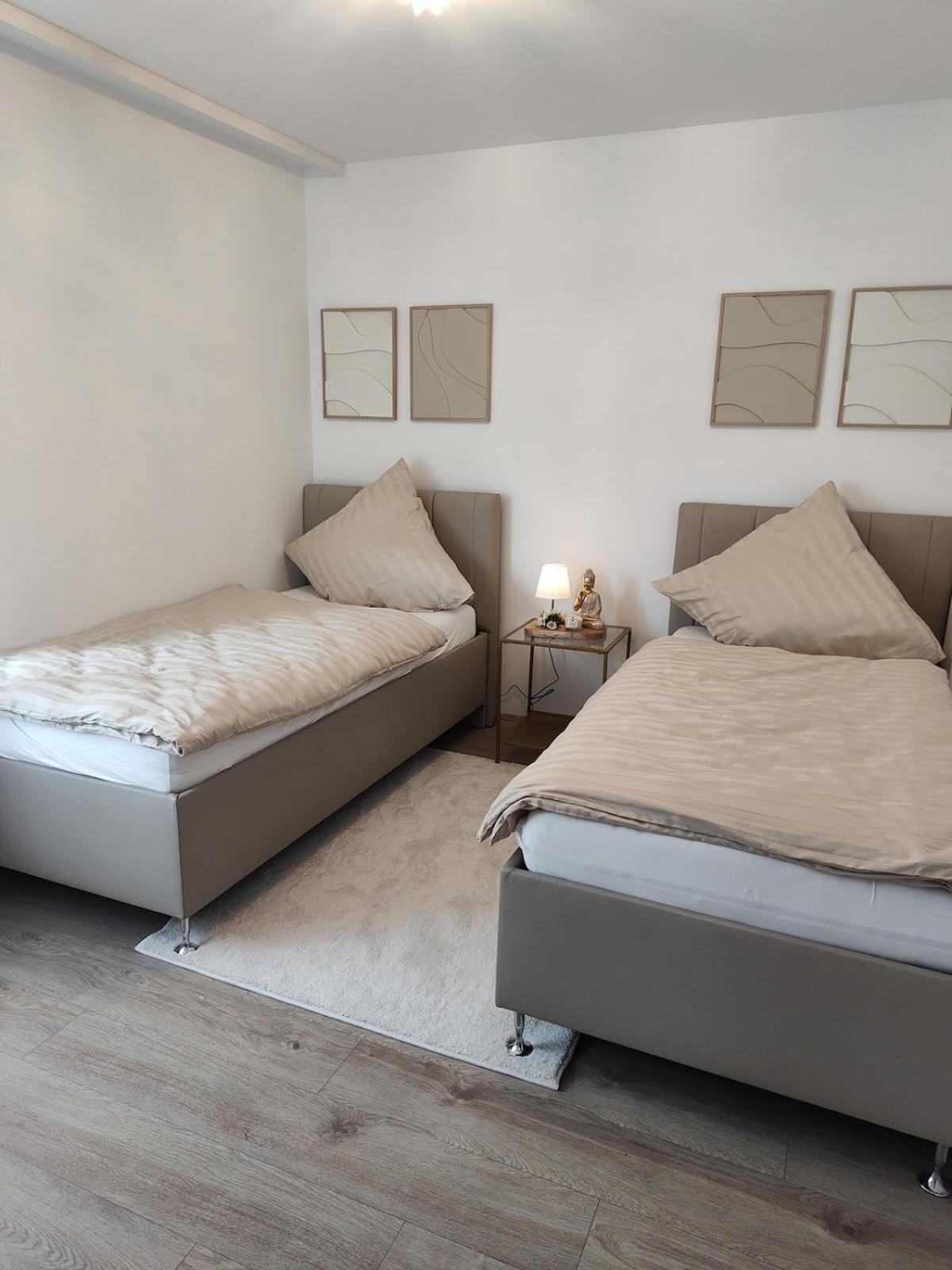 Henno's 105qm 8p, 4 Zimmer, Balkon